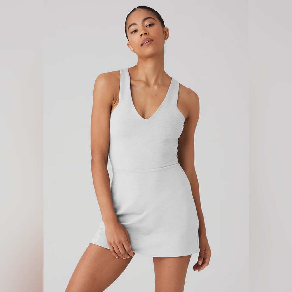 Alo Airbrush Real Dress XS in Athletic Heather Grey